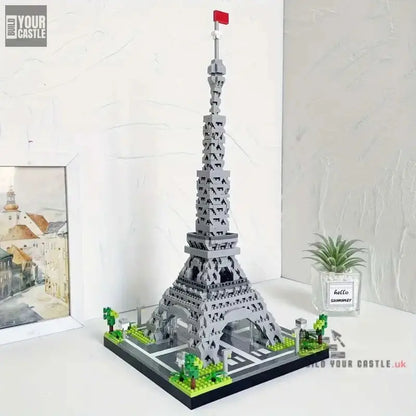 3585pcs Eiffel Tower BIG MODEL 2 variants - BuildYourCastle