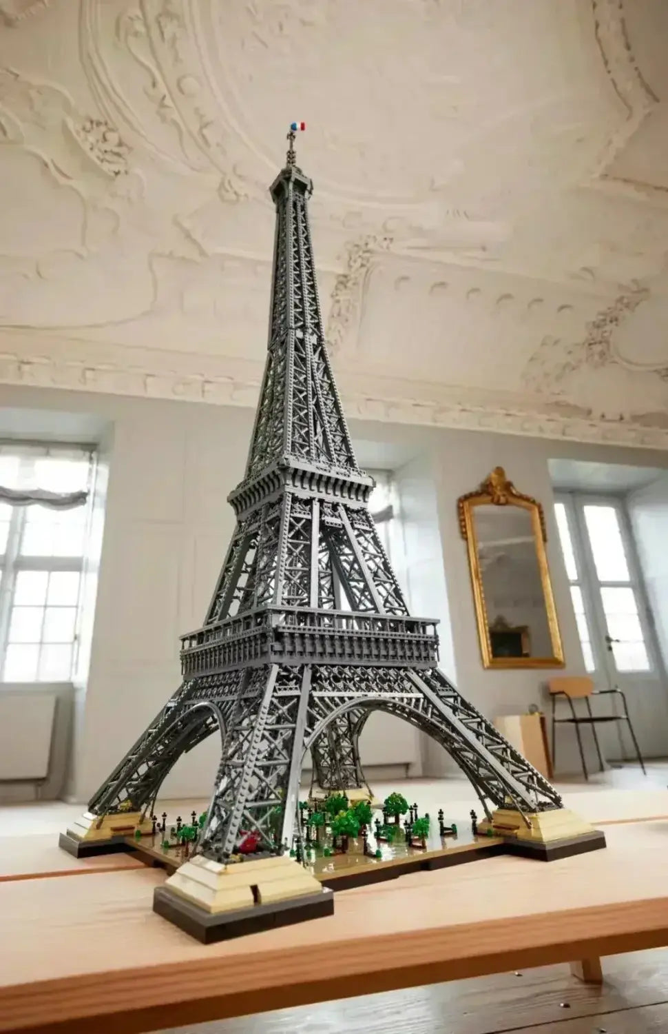 MOC Eiffel Tower 10307 building set icon