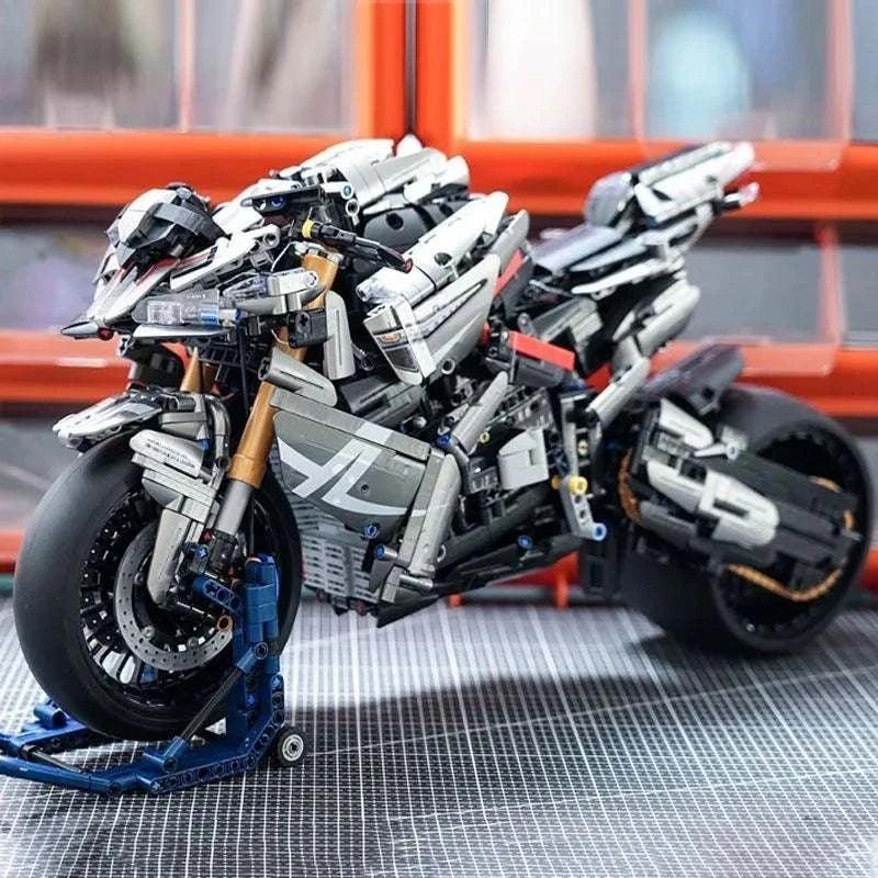 MOC Technical motorcycles building sets 1:5 - choose your variant - BuildYourCastle
