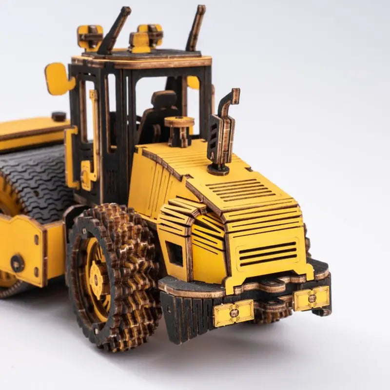 204pcs Robotime ROKR Road Roller Engineering Vehicle