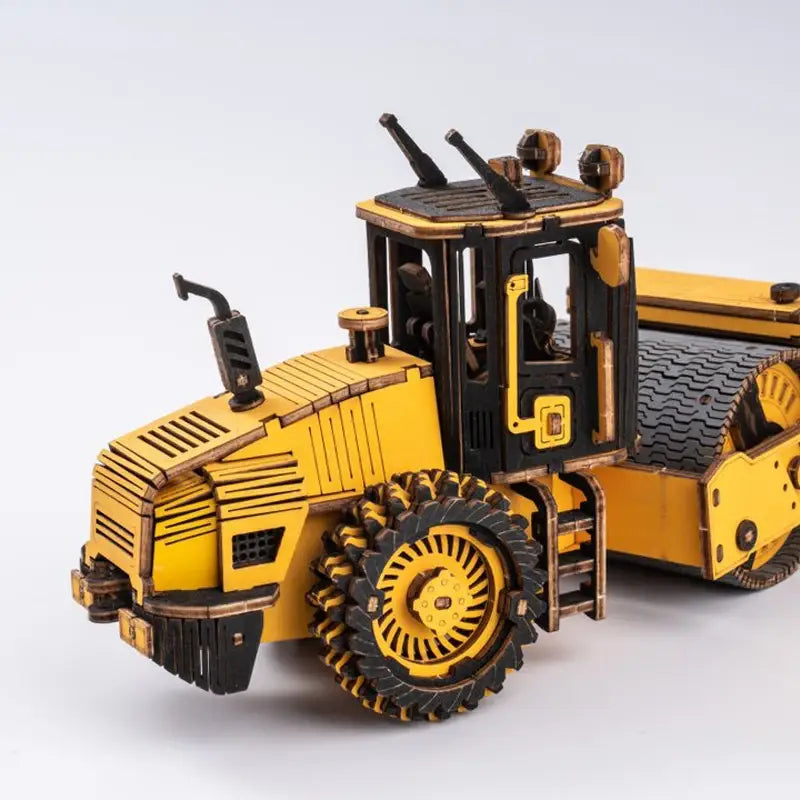 204pcs Robotime ROKR Road Roller Engineering Vehicle