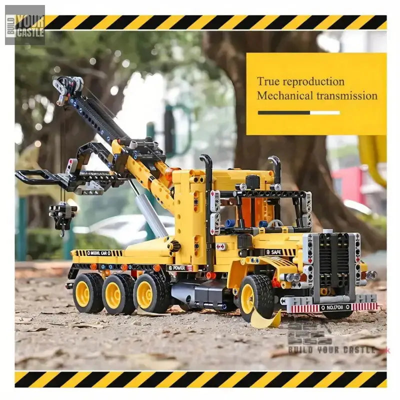 MOC TECHNIC Mobile crane truck mechanization building blocks 1250pcs - BuildYourCastle