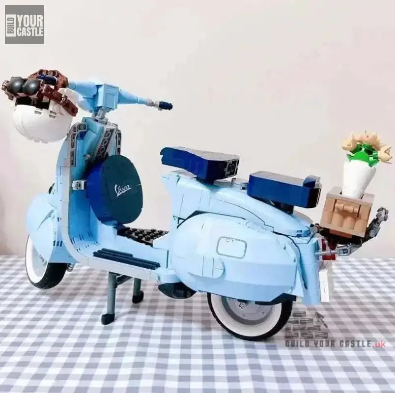 VESPA scooter building set motorcycle - BuildYourCastle